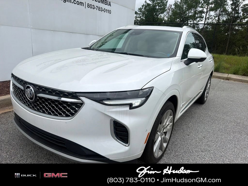 Used 2023 WHITE FROST TRICOAT Buick Avenir image 3
