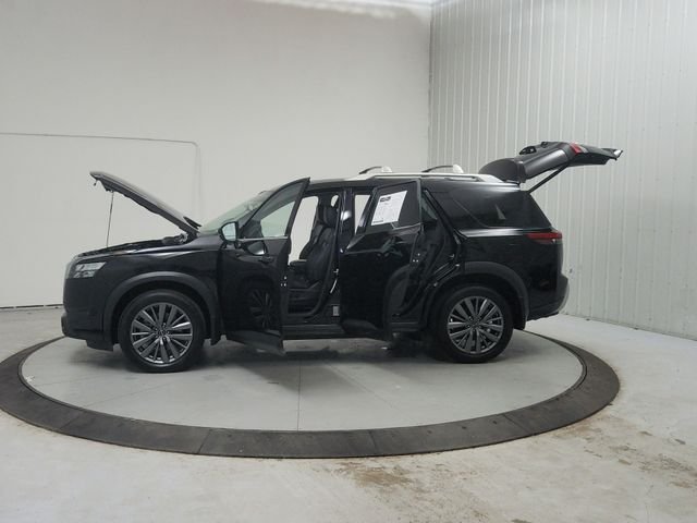 Used 2025 Black Nissan SL image 13