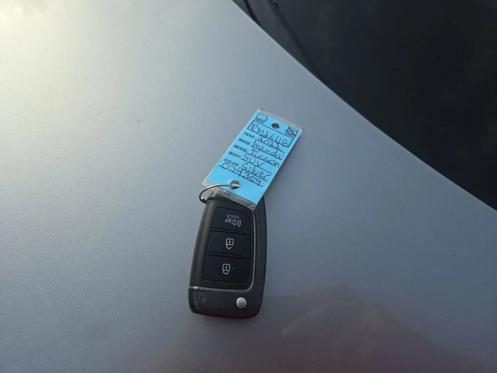 Used 2022 Shimmering Silver Hyundai SE image 38