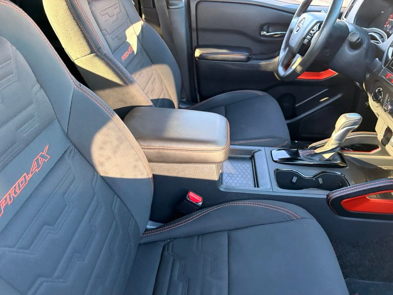 Used 2025 Boulder Gray Pearl Nissan PRO-4X image 9