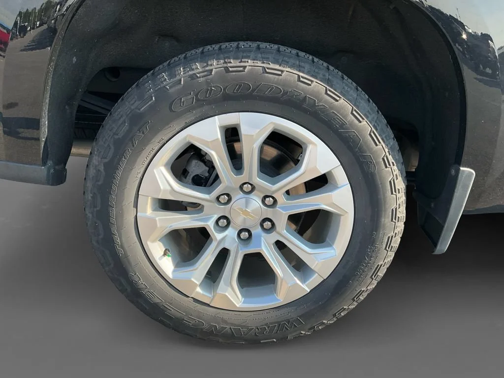 Used 2023 BLACK Chevrolet LTZ image 10