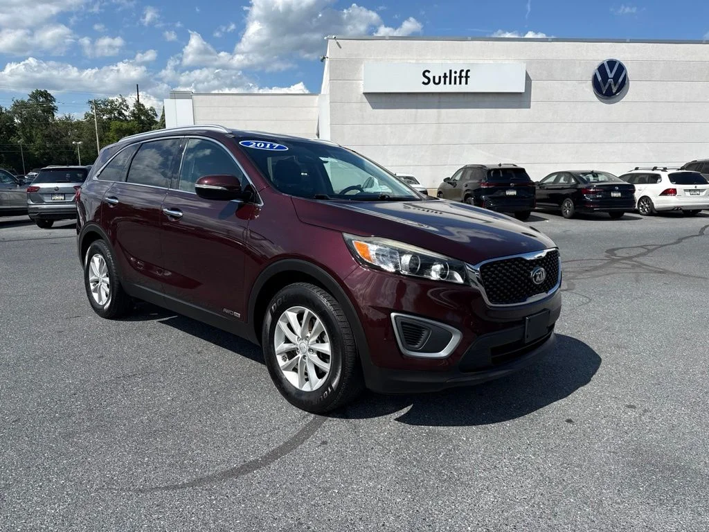 Used 2017 Kia Sorento LX with VIN 5XYPGDA58HG338229 for sale in Harrisburg, PA