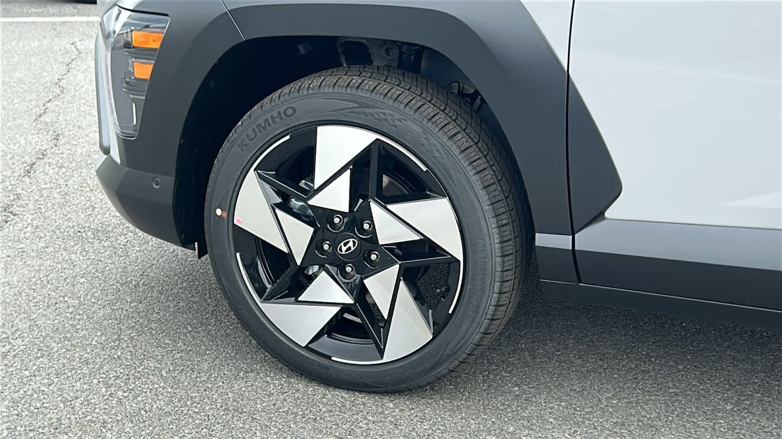New 2026 Cyber Gray Metallic Hyundai Limited AWD image 9