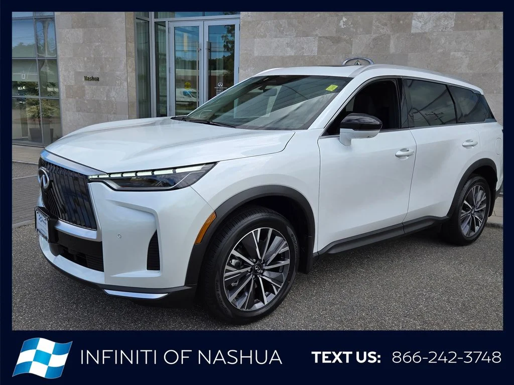 New 2027 RADIANT WHITE INFINITI Luxe AWD image 2
