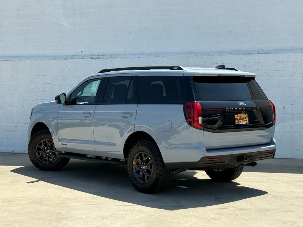 New 2026 Glacier Gray Metallic Tri-Coat Ford Tremor® image 3