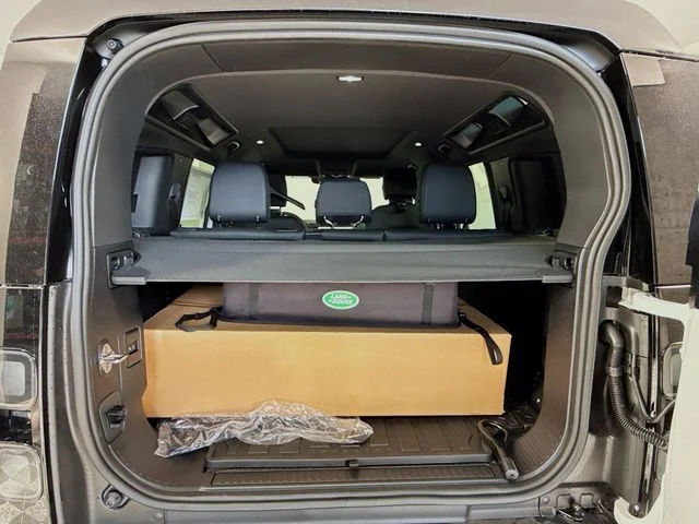 New 2026 Fuji White Land Rover S image 28