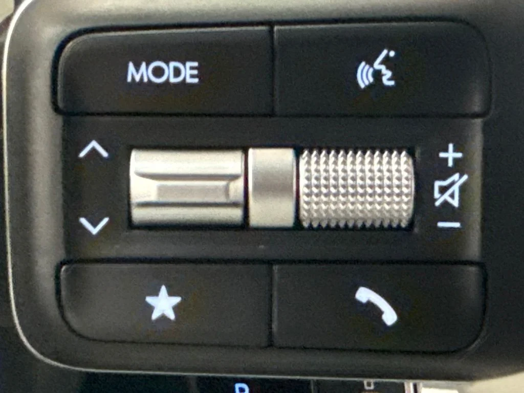 New 2027 Shimmering Silver Hyundai SEL image 20