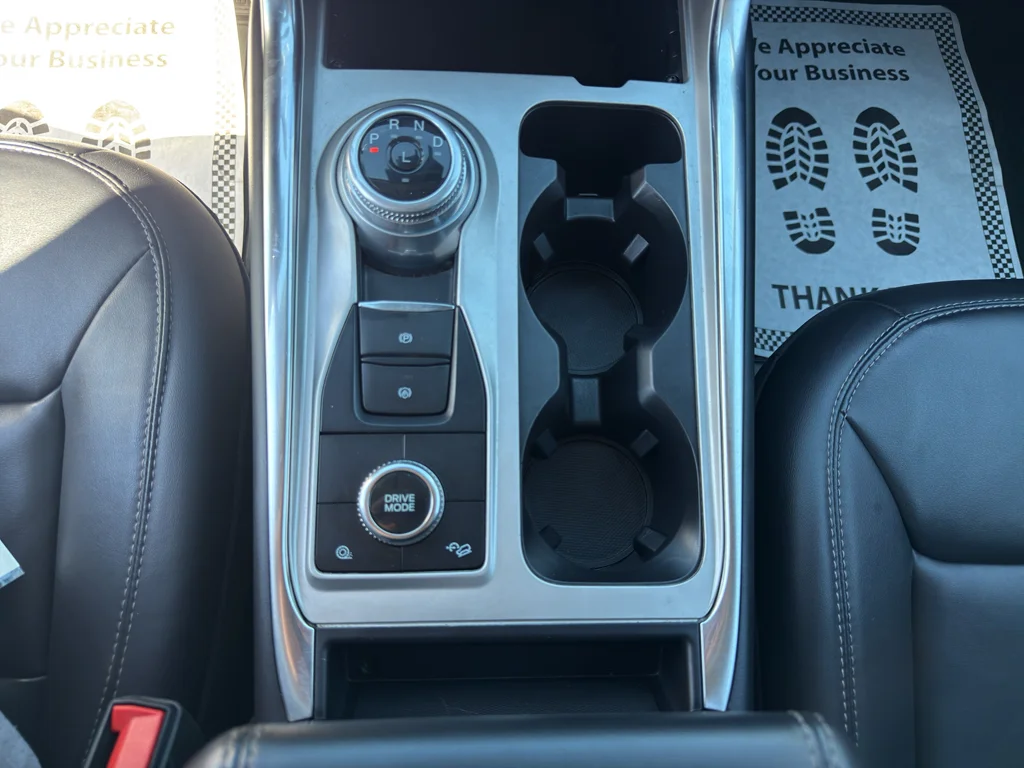 2022 Ford Explorer XLT - Photo 23