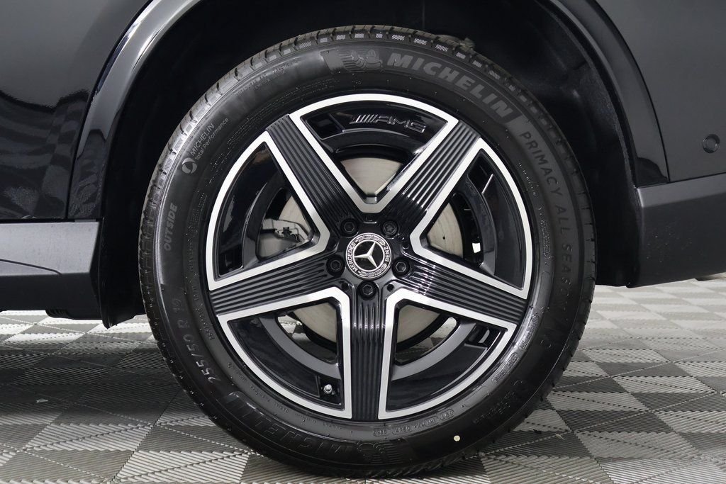 New 2026 Black Mercedes-Benz GLC 300 image 10