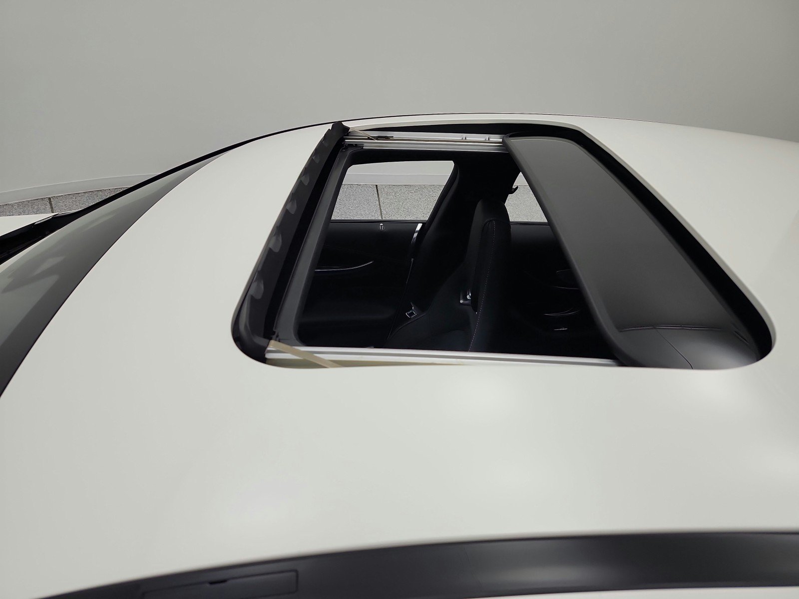 Certified Used 2022 MANUFAKTUR Diamond White Metallic Mercedes-Benz AMG® GT 53 image 16
