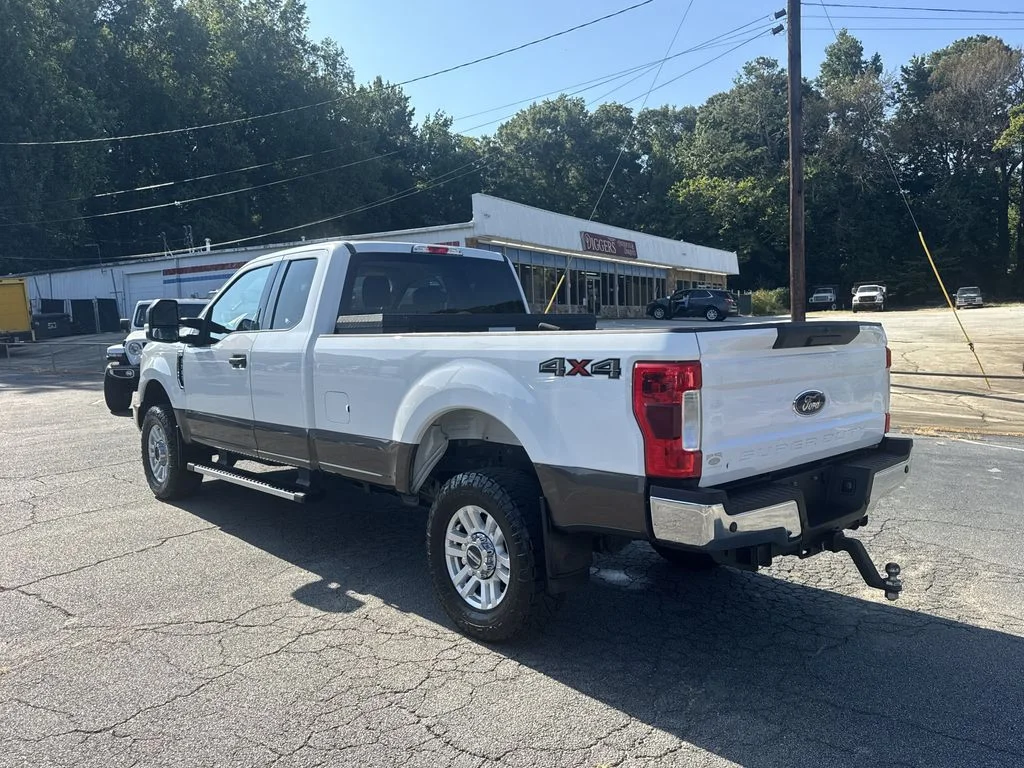 Used 2019 White Ford XLT image 5