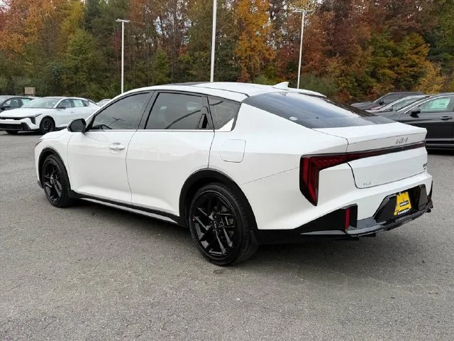 Used 2025 White Kia GT-Line Turbo image 5