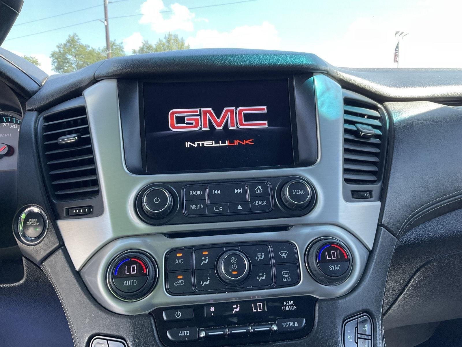 Used 2019 Quicksilver Metallic GMC SLT image 12