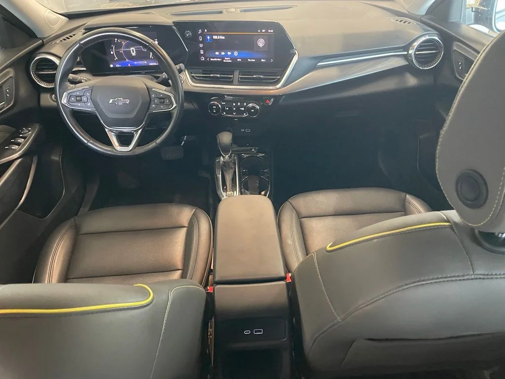Used 2024 Gray Chevrolet ACTIV image 11