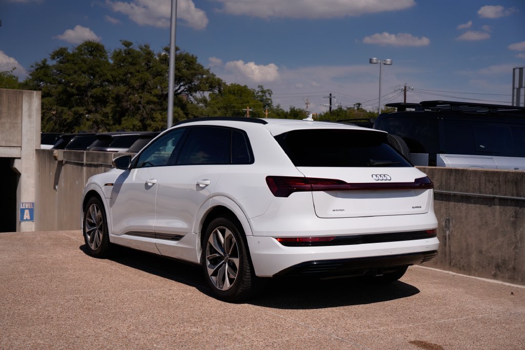 Used 2021  Audi Premium Plus image 8