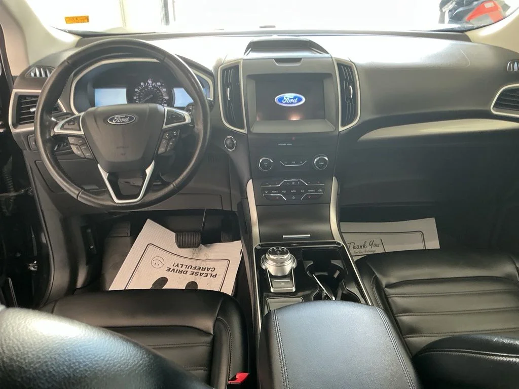 Used 2020 Black Ford SEL image 10