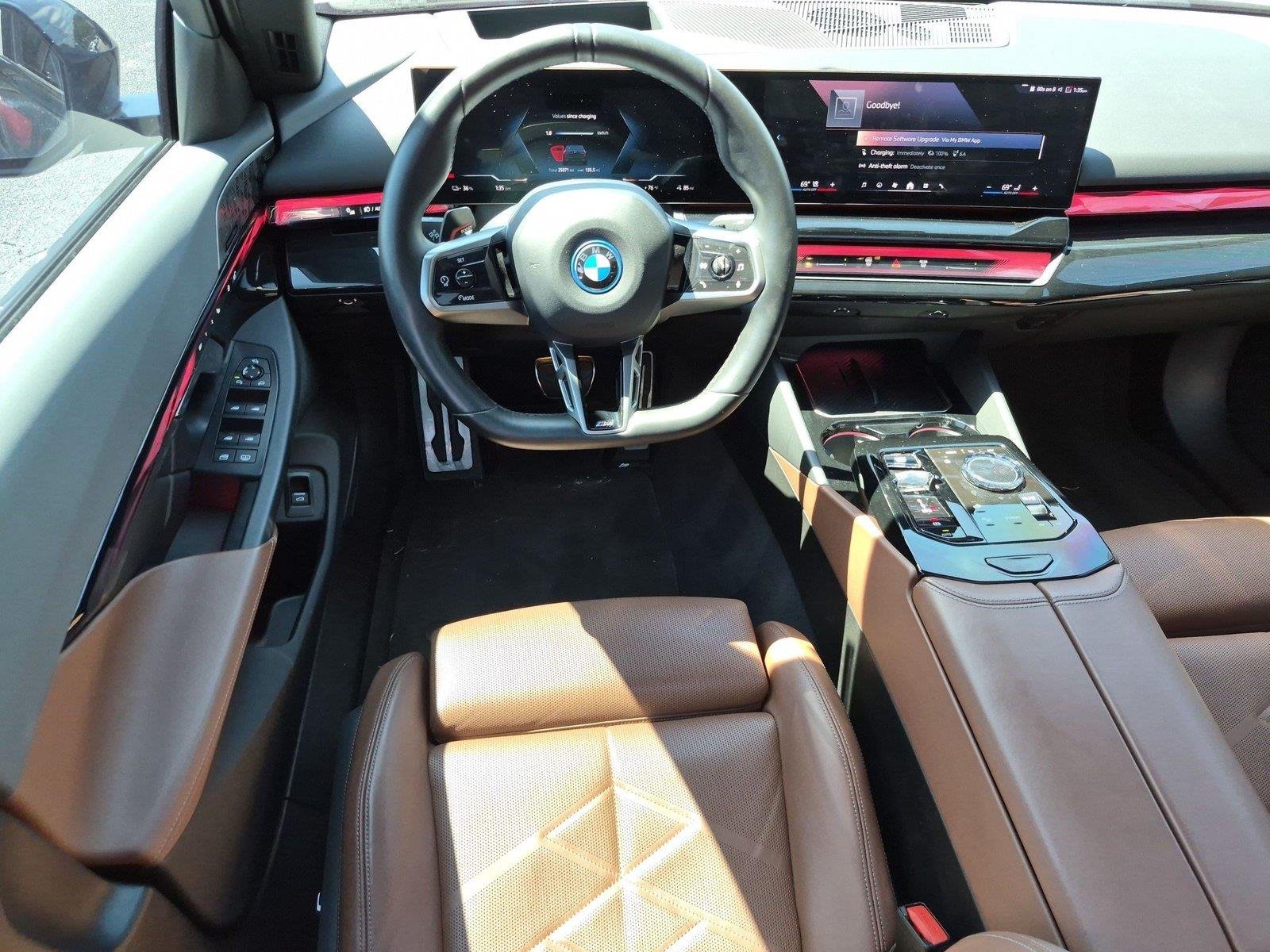 Used 2025 Carbon Black Metallic BMW xDrive40 image 34