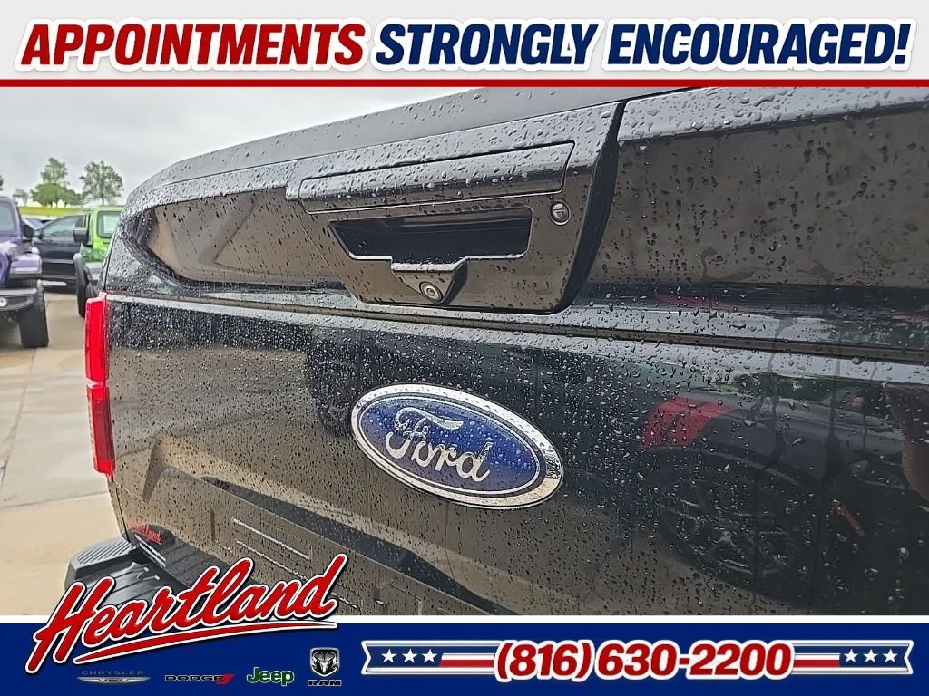 Used 2018 Black Ford Lariat image 26
