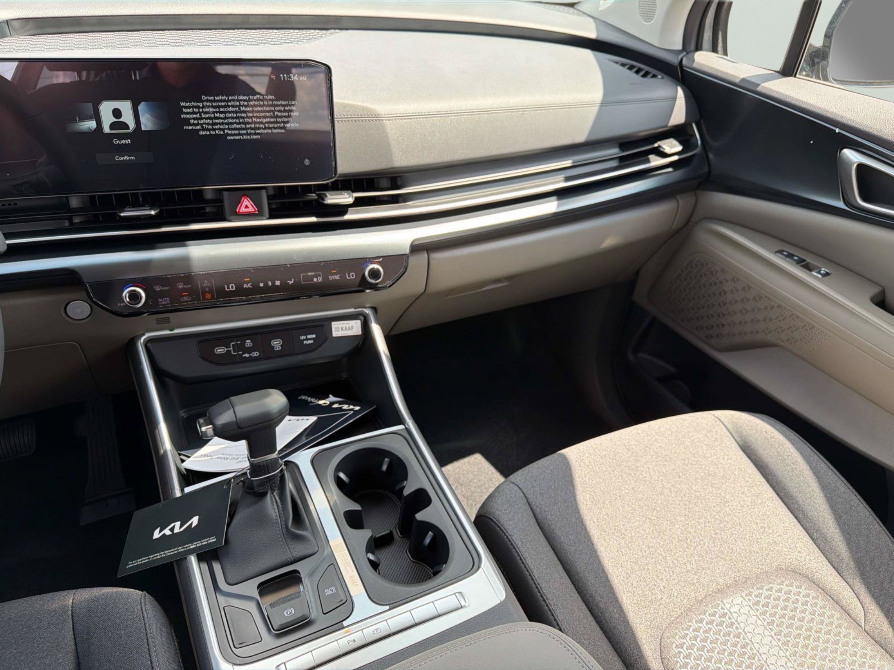 New 2027 Ceramic Silver Kia LX image 10