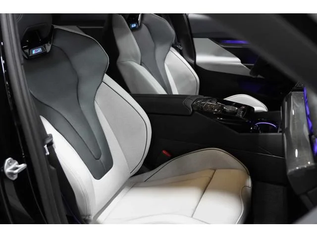 New 2026 Black Sapphire Metallic BMW  image 9