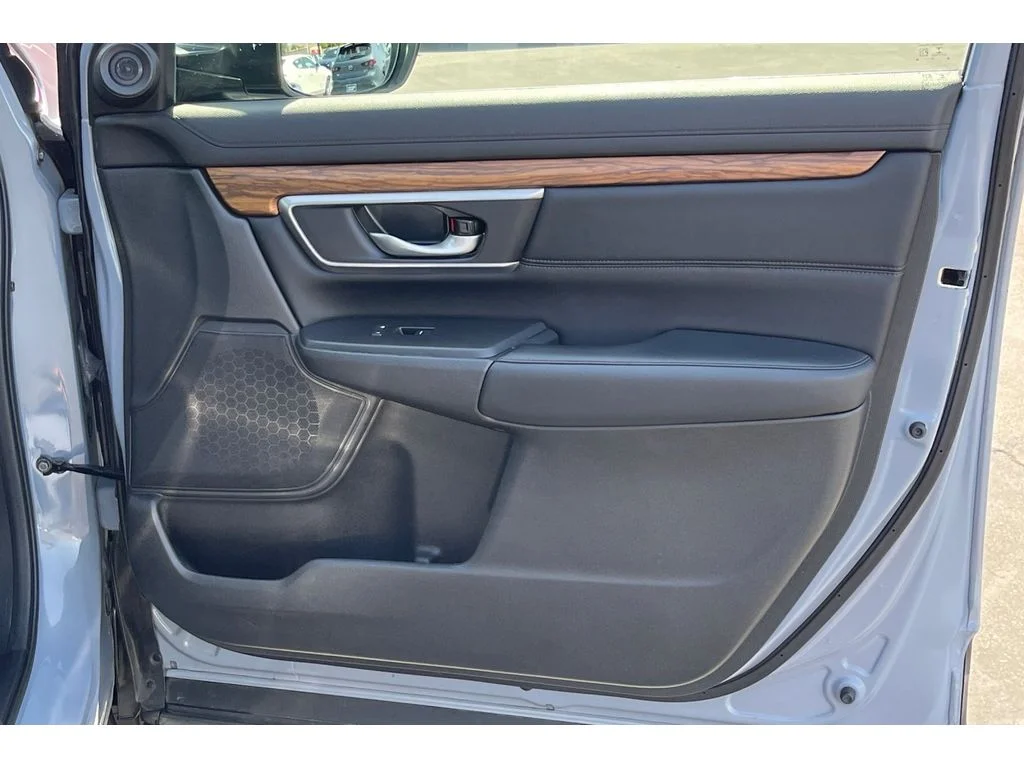 Used 2021 Sonic Gray Pearl Honda Touring image 21