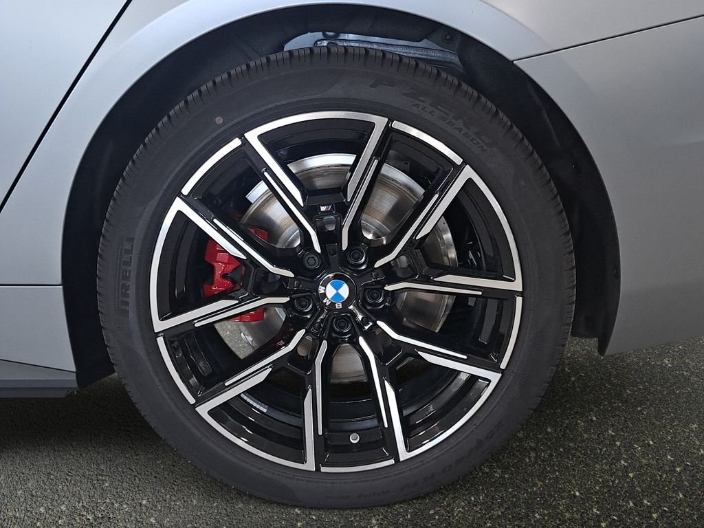 New 2026 Frozen Pure Grey II Metallic BMW M60 image 21