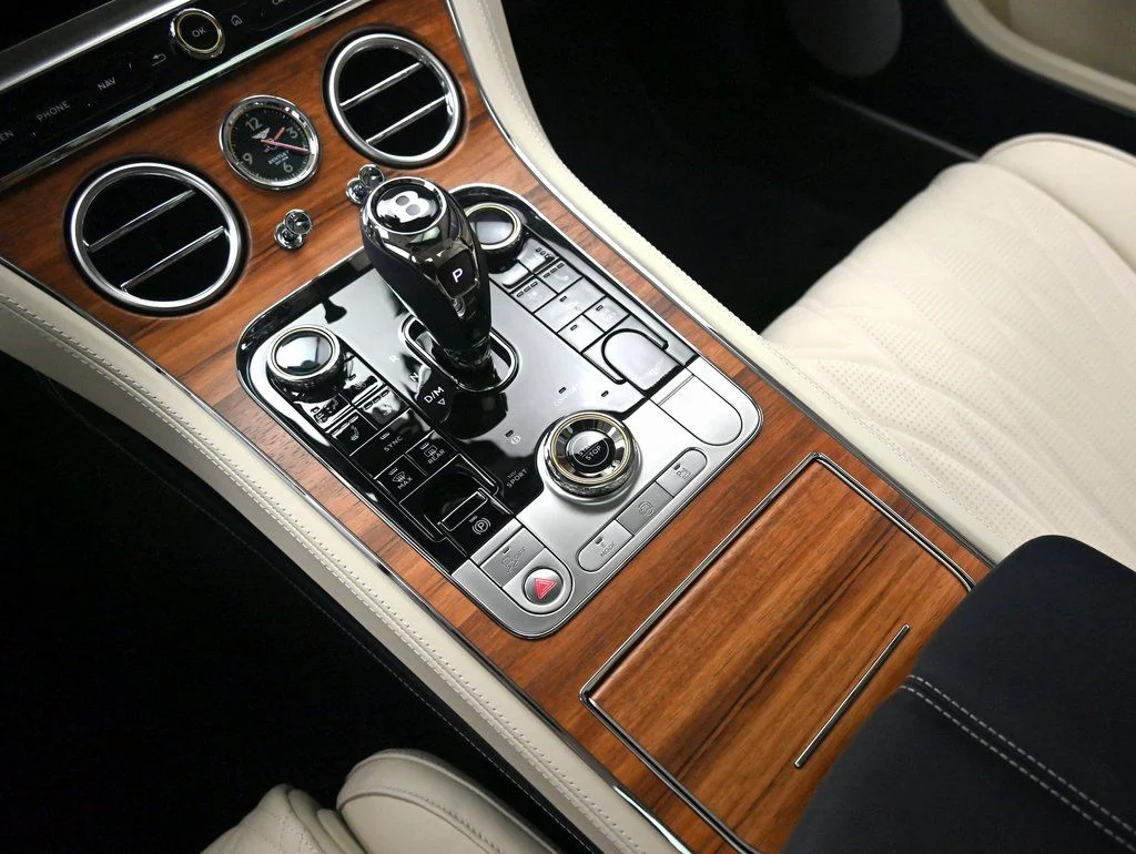 New 2026 Dark Sapphire Bentley  image 28