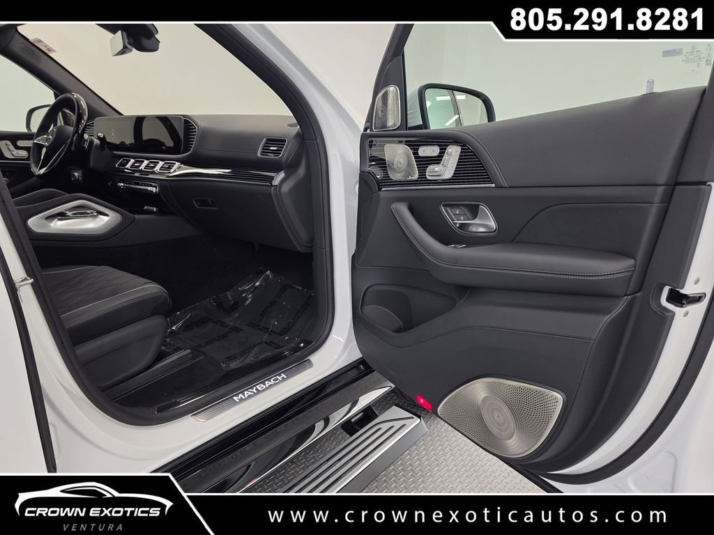 Used 2026  Mercedes-Benz Maybach GLS 600 image 25