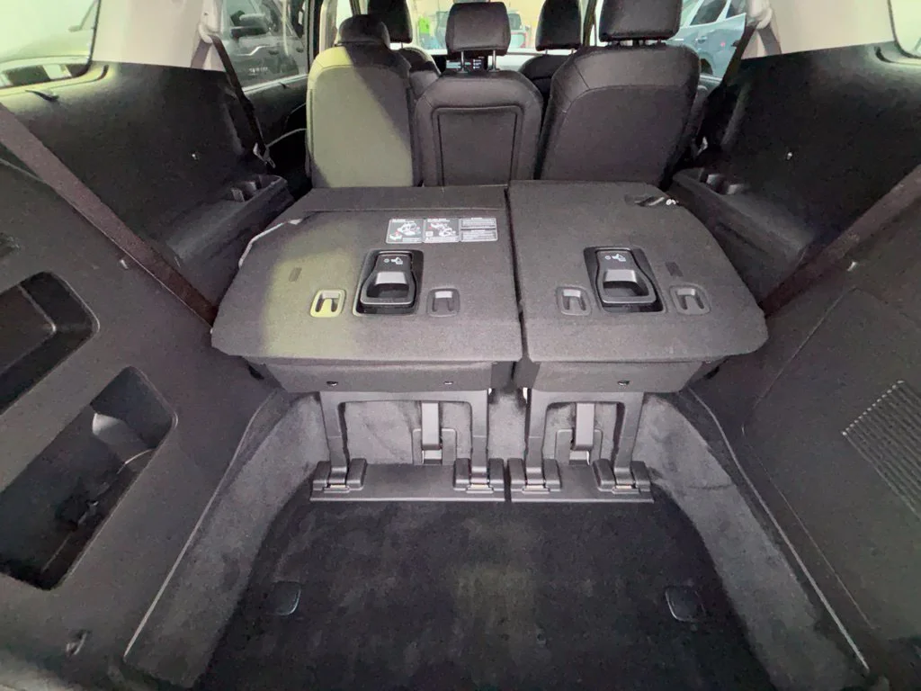 Used 2026  Kia  image 21