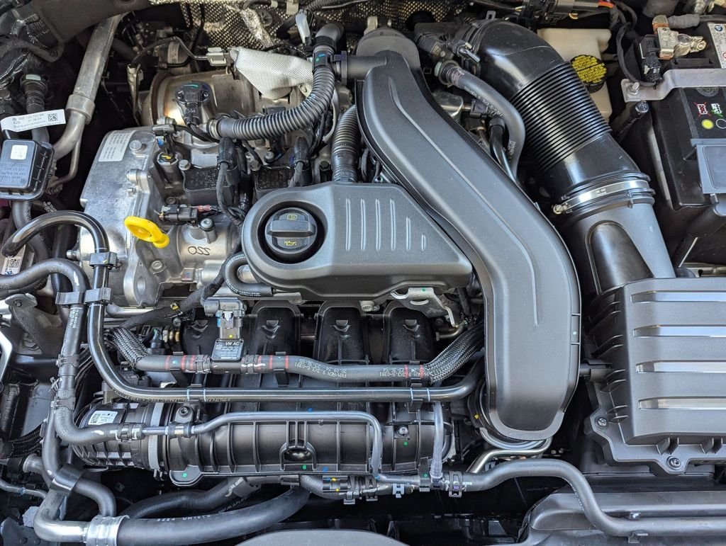 2025 Volkswagen Taos SE - Photo 23