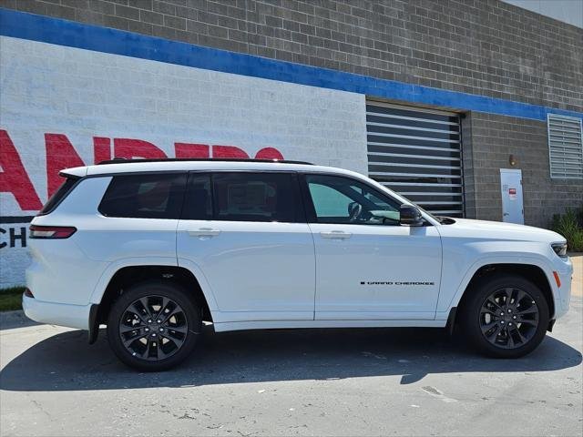 New 2026 Bright White Clearcoat Jeep Limited image 8
