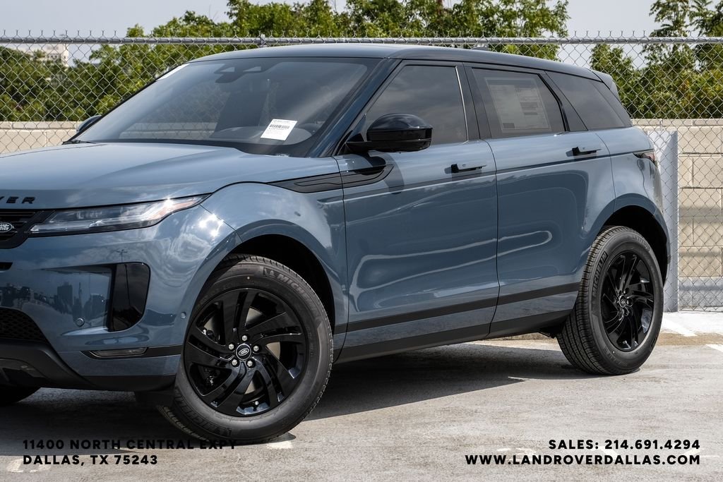 New 2026 Tribeca Blue Metallic Land Rover S image 4