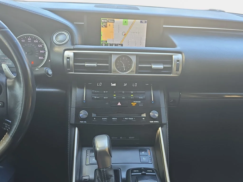 Used 2014  Lexus 250 image 22