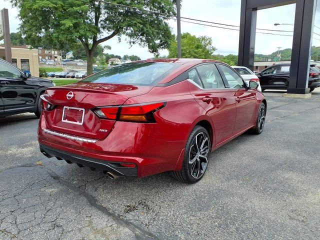 Used 2023 Red Nissan 2.5 SR image 5