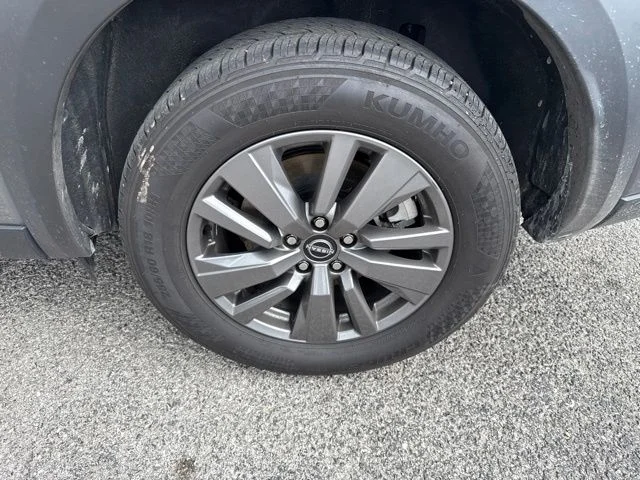 Used 2025 Gray Nissan SV image 10