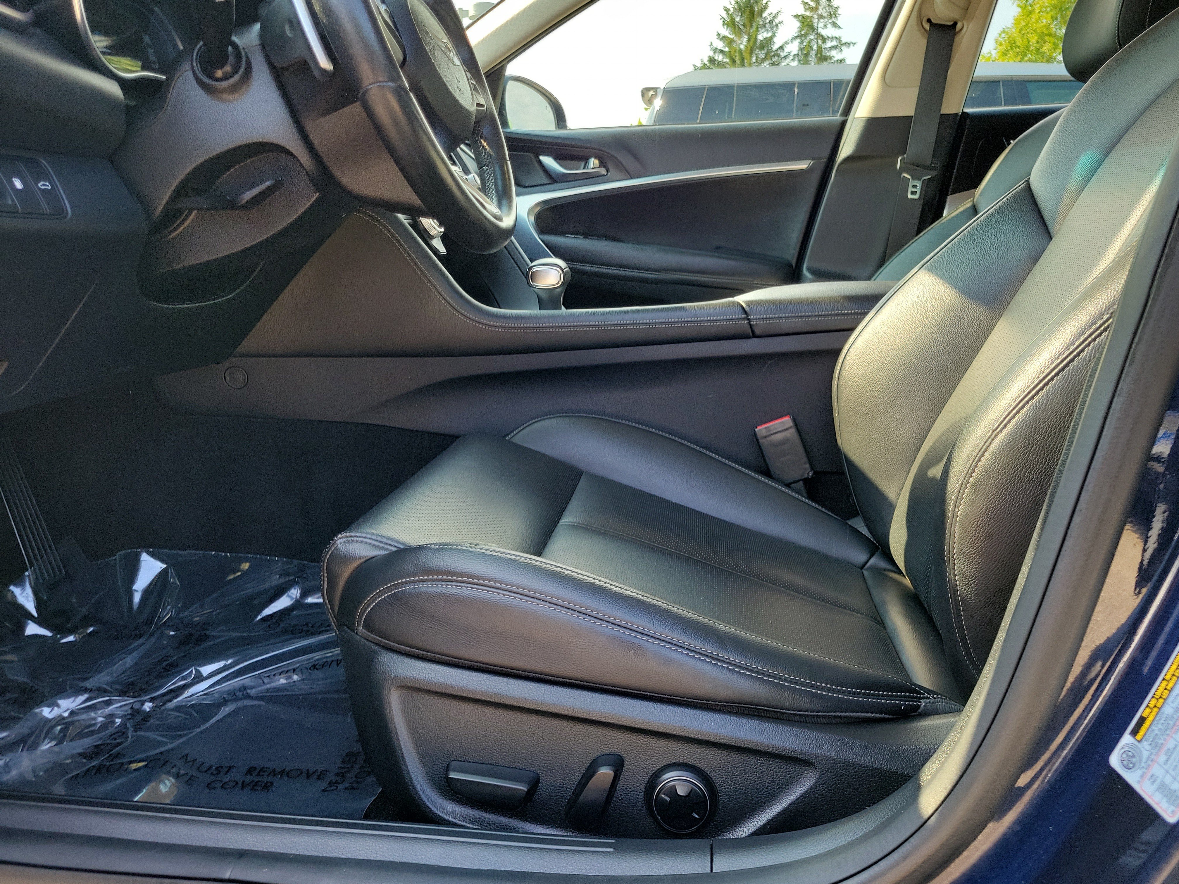 Used 2023 Capri Blue Genesis 2.0T image 16