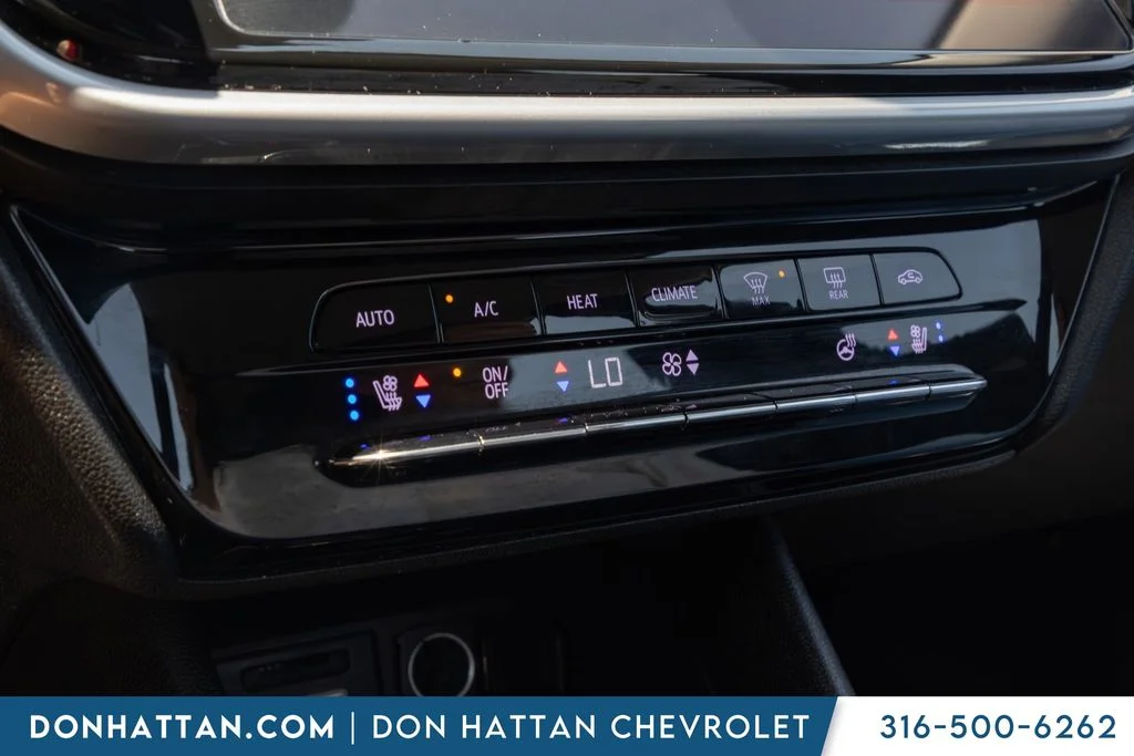 Used 2023 Gray Chevrolet Premier image 8