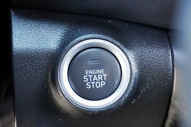 Used 2023 Silver Hyundai SEL image 28