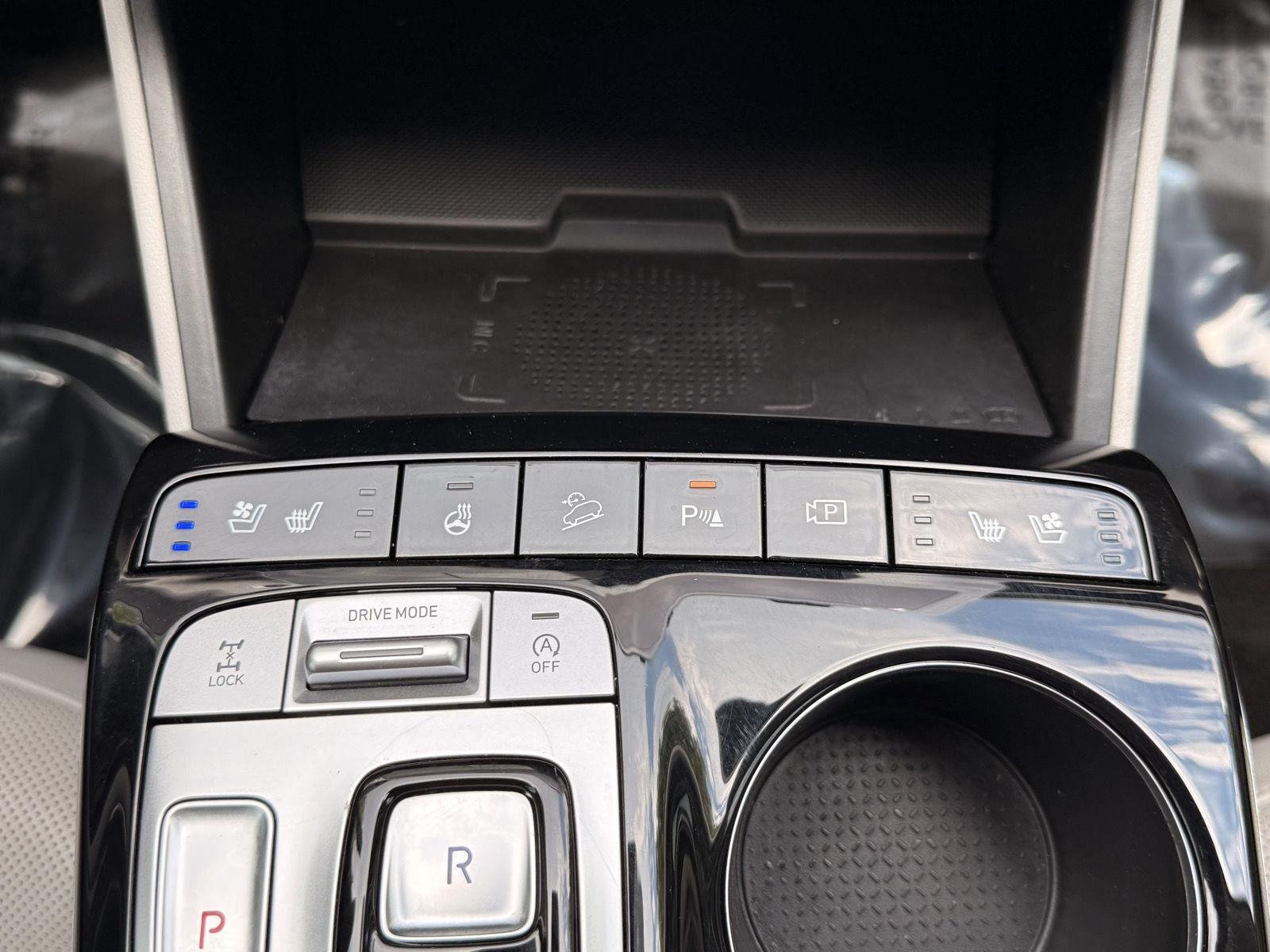 Used 2022 Portofino Gray Hyundai Limited image 31