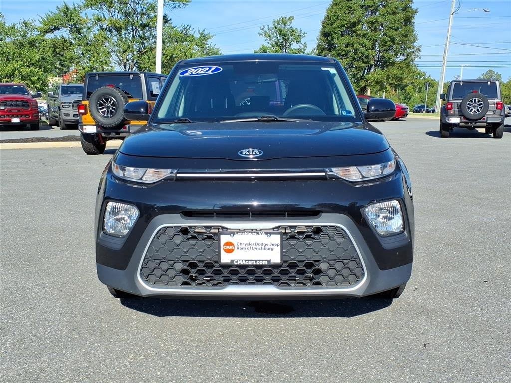 Used 2021 Cherry Black Kia LX image 9