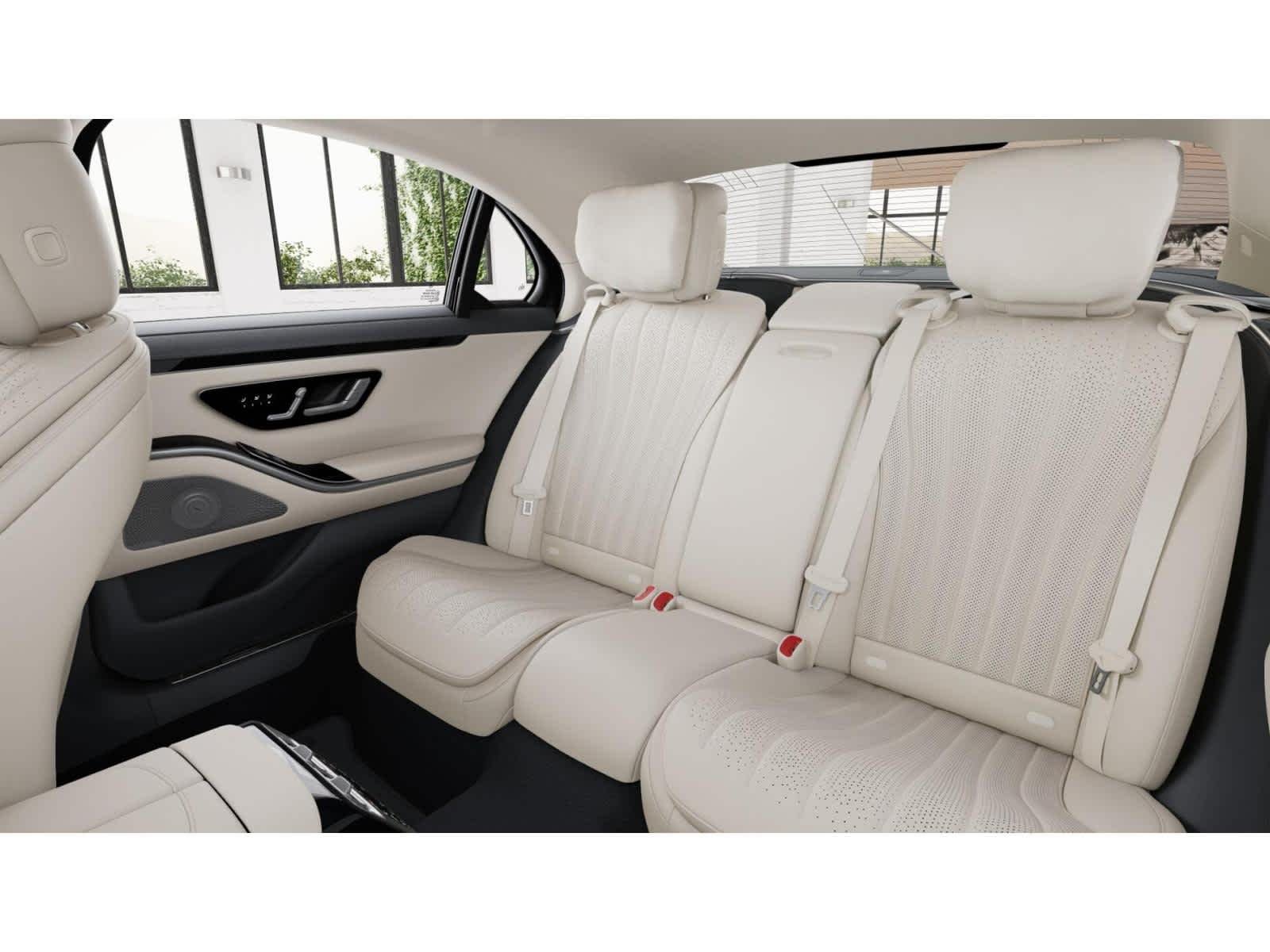 New 2026 Selenite Grey Metallic Mercedes-Benz S 500 image 4