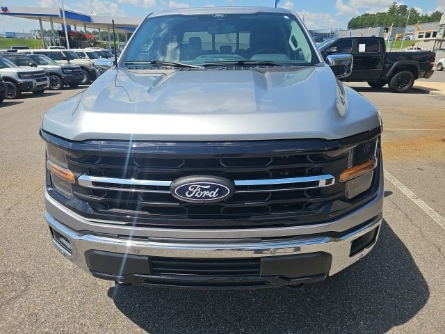 Used 2024 Silver Ford XLT image 2
