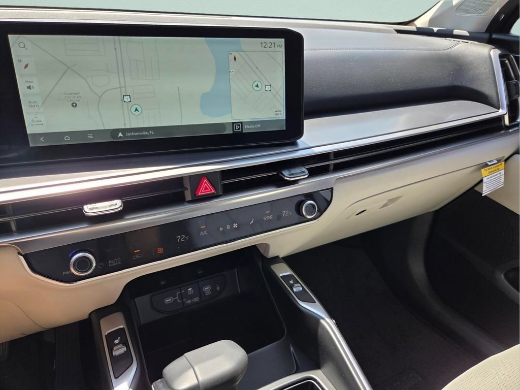 2026 Kia Sorento EX - Photo 32