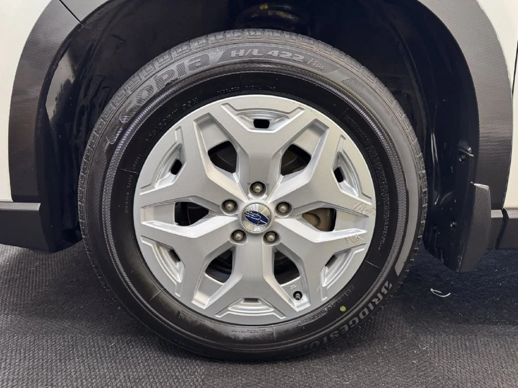 Used 2021 White Subaru Base image 13