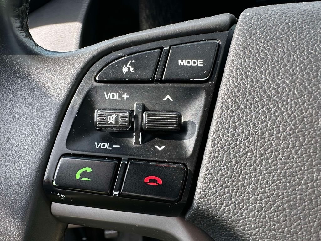 Used 2018 Black Hyundai SEL Plus image 28