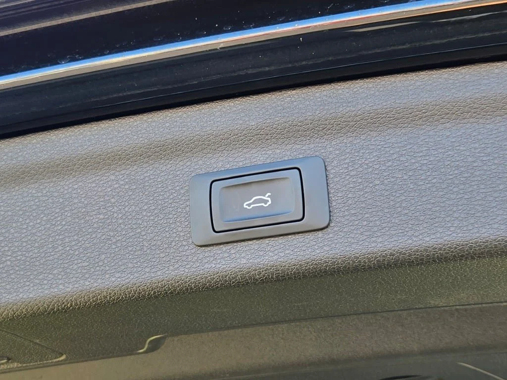 Certified Used 2025  Audi Premium S Line quattro image 13