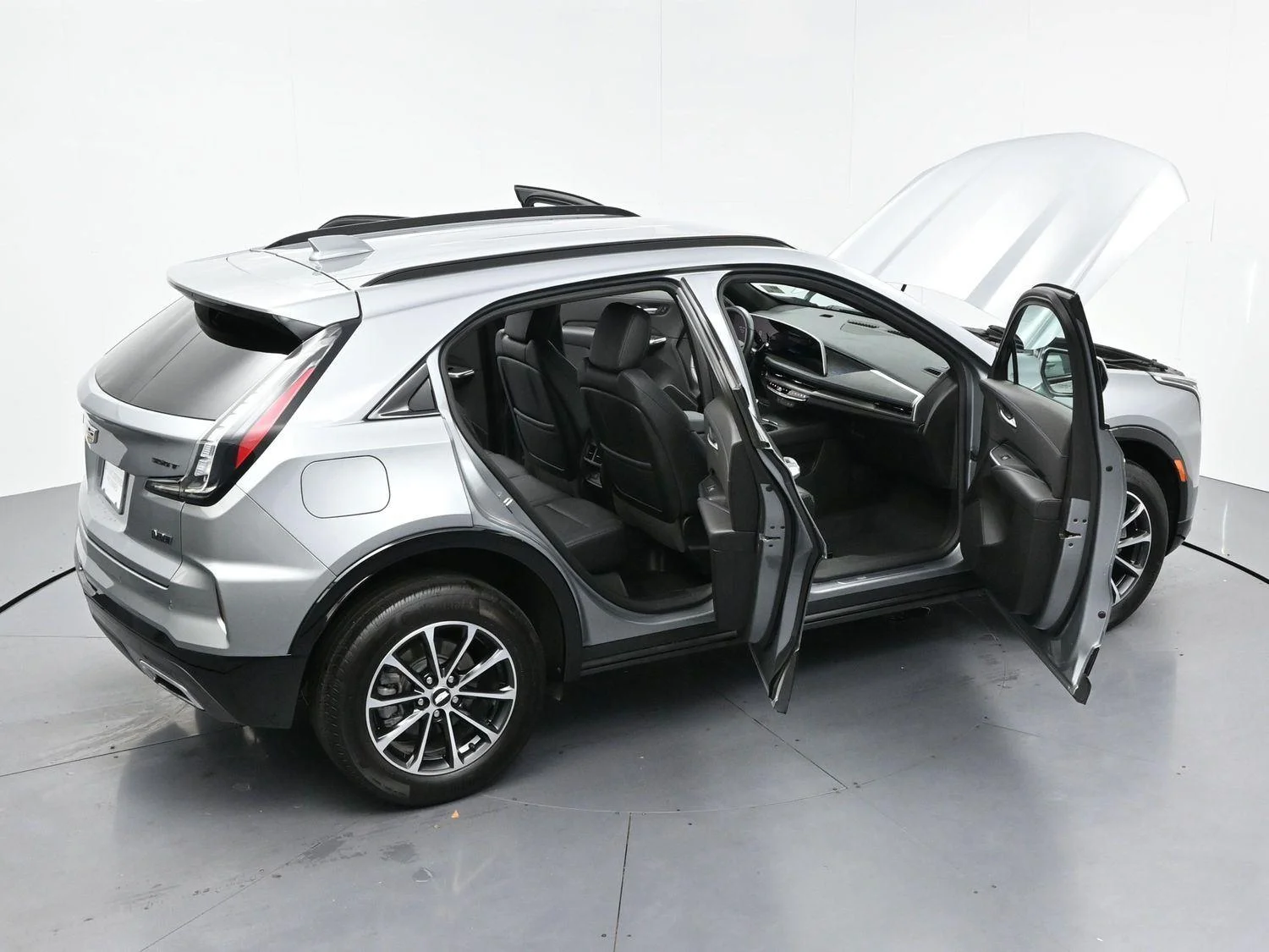 Used 2024 Argent Silver Metallic Cadillac Sport image 37