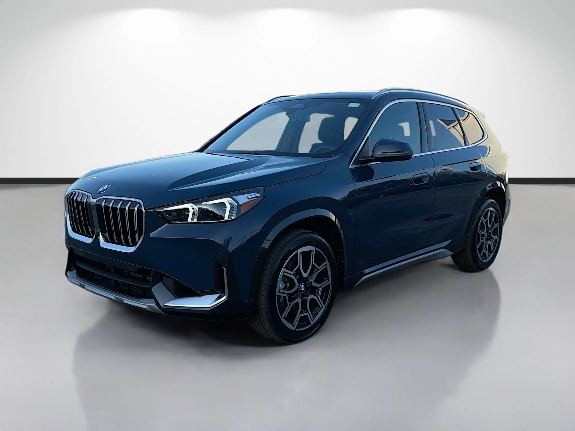 New 2026 Night Dusk Blue Metallic BMW xDrive28i image 7