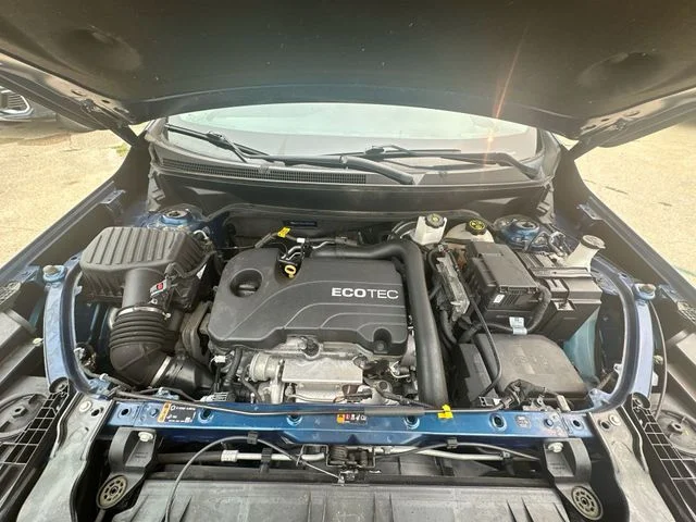 Used 2020 Blue GMC SLE image 33
