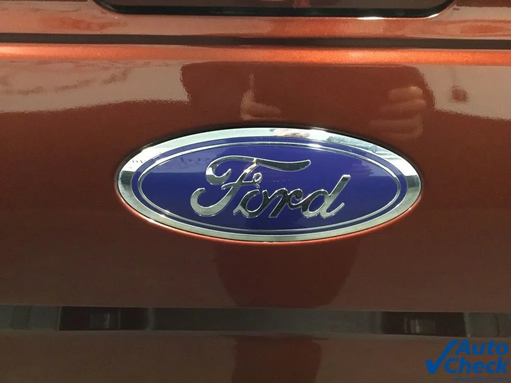 Used 2016 Red Ford Lariat image 11